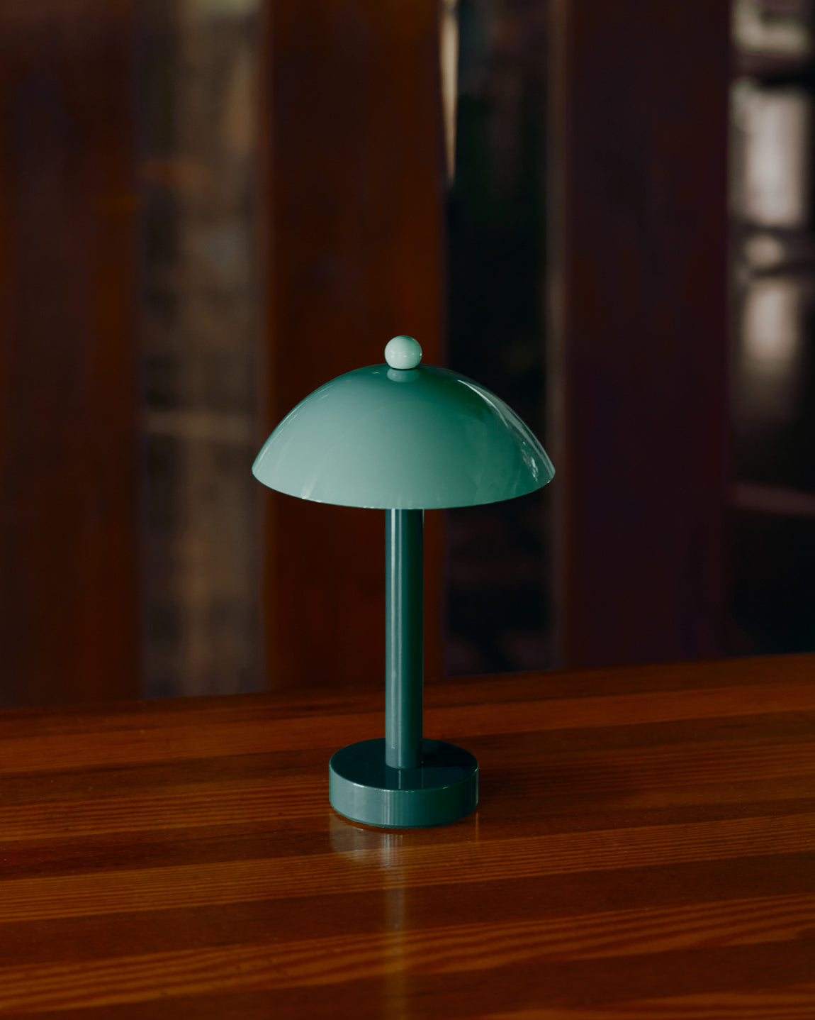 Dune Table Lamp // Pool // Photo by Bastian Achard