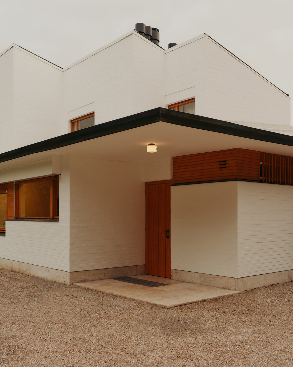 Puck Surface Mount // Oxide Red // Photo by Bastian Achard