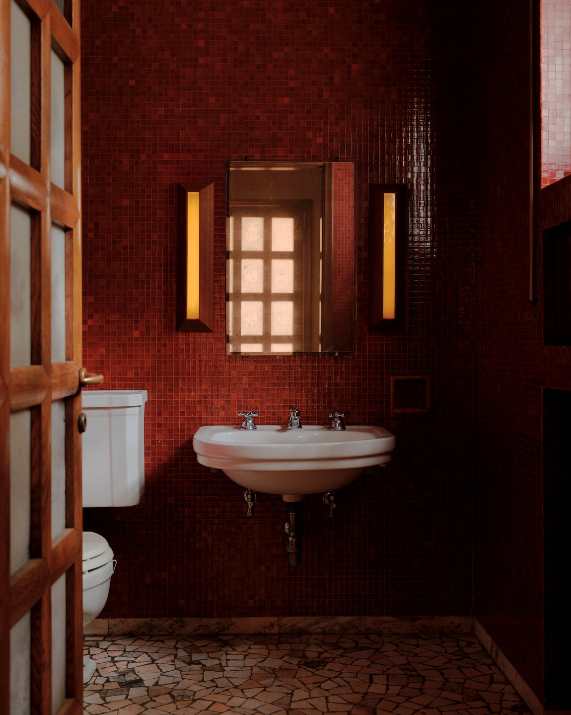 Mira Surface Mount // Pecan / Darkened Leopardwood / Linear // Photography: William Jess Laird