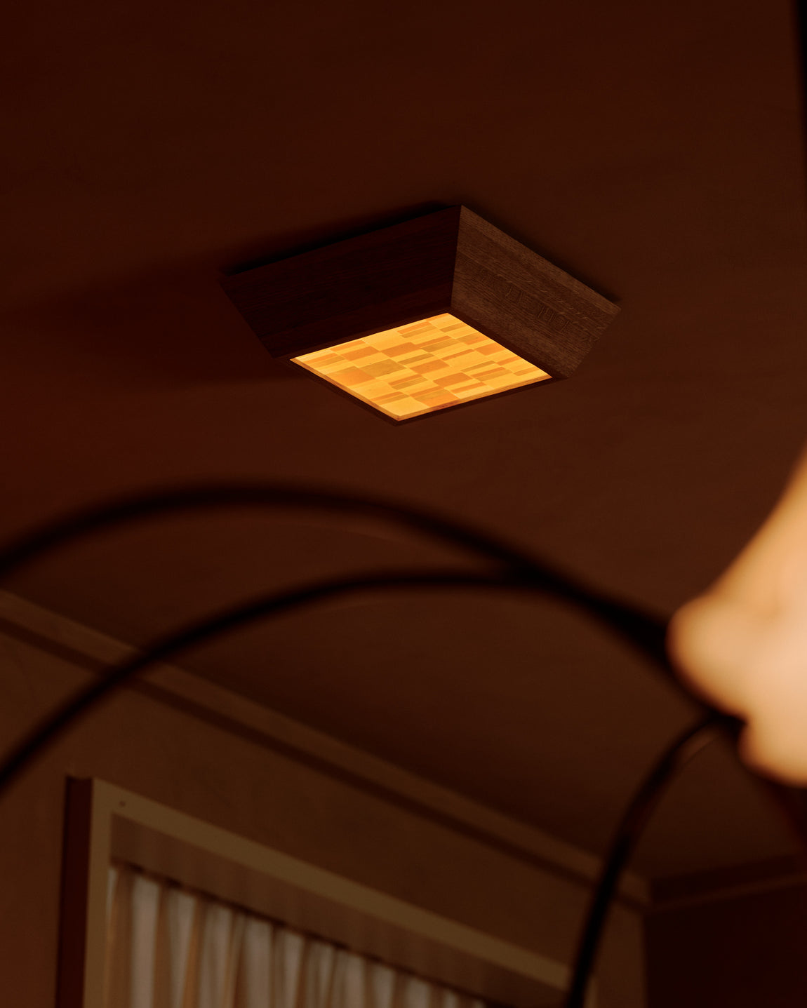 Mira Surface Mount, Medium // Harvest Bond / Oak // Photography: William Jess Laird