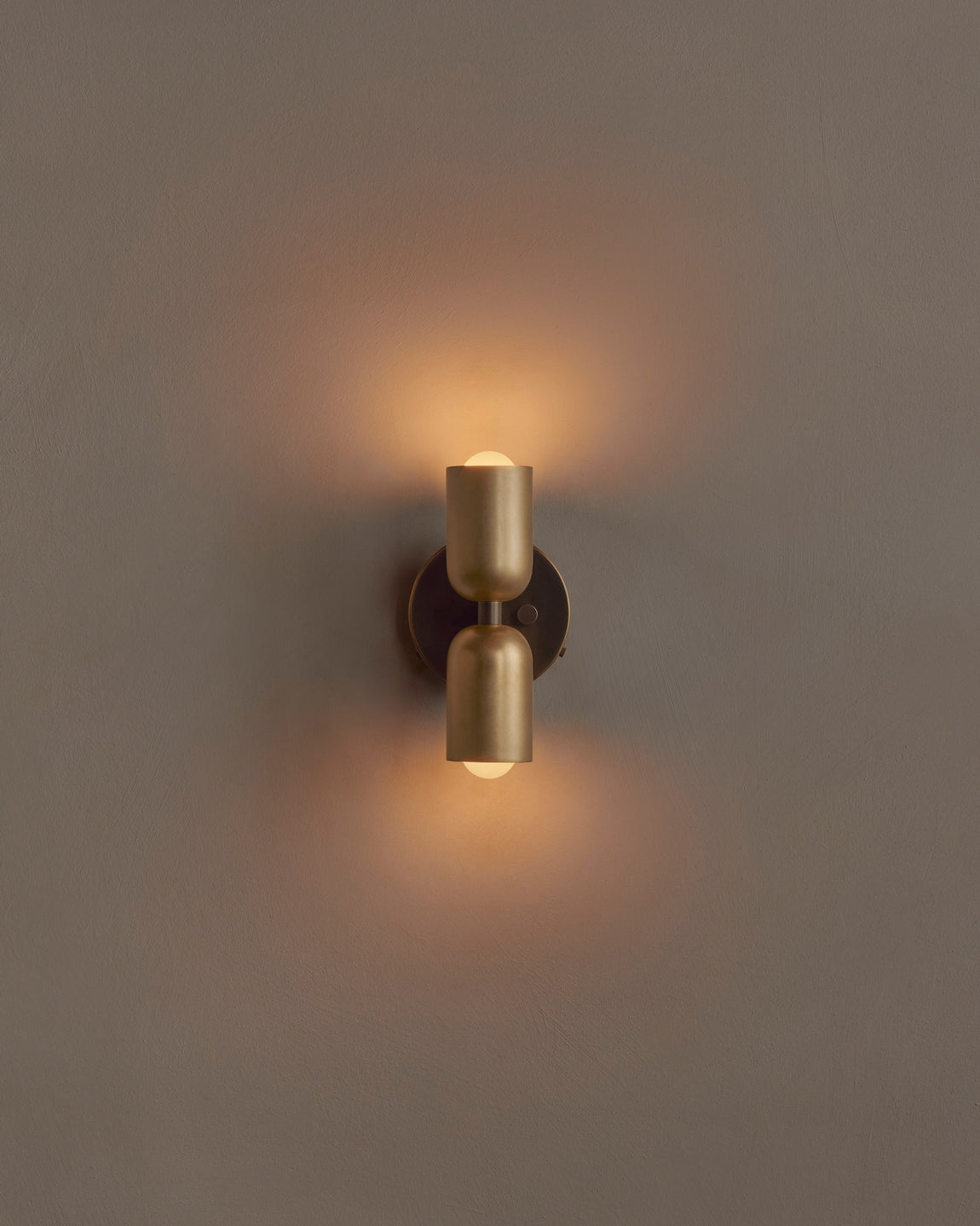 Brass Up Down Sconce – Brass / Brass / Patina Brass / Hardwire, right dimmer switch