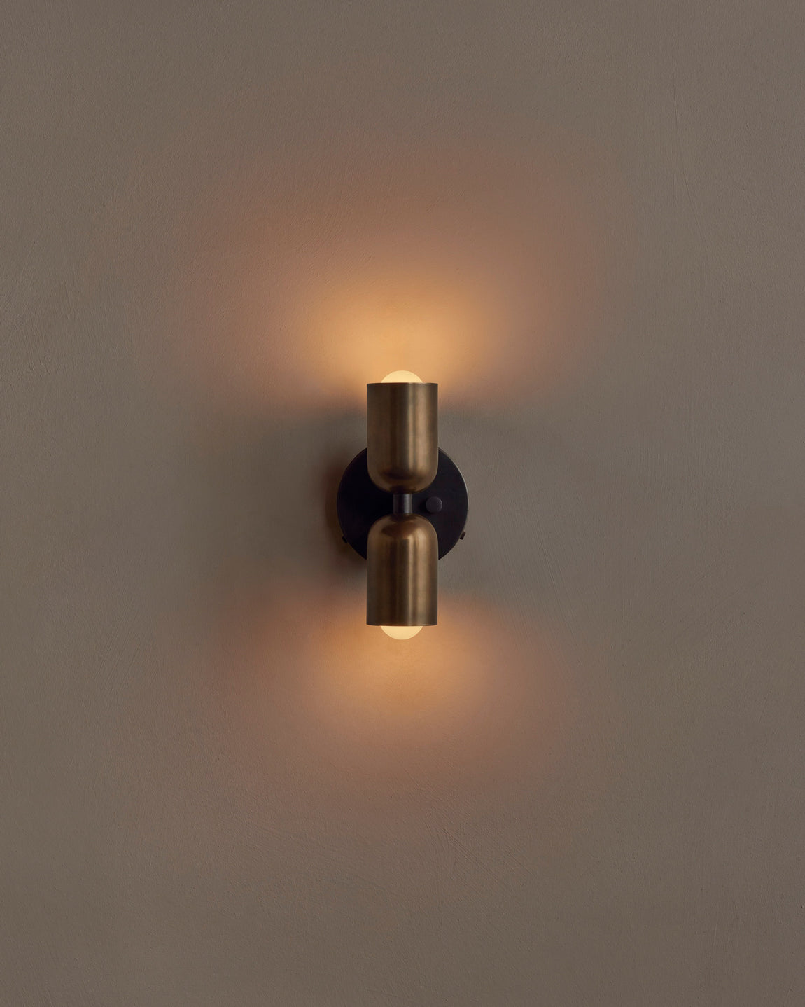 Brass Up Down Sconce – Patina Brass / Patina Brass / Blackened Brass / Hardwire, right dimmer switch