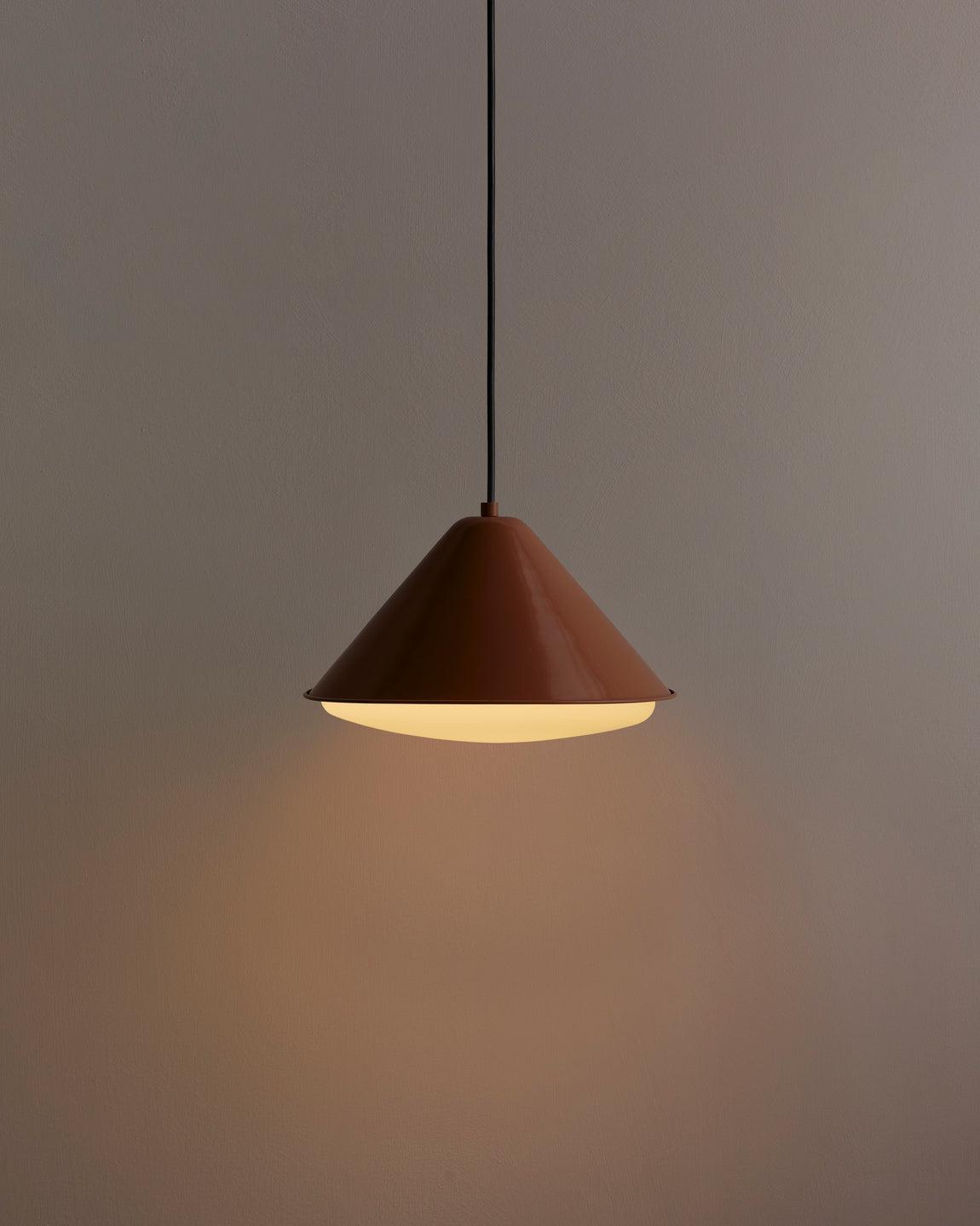 Eave Pendant – Peach / White Cord / Triangle / Hardwire