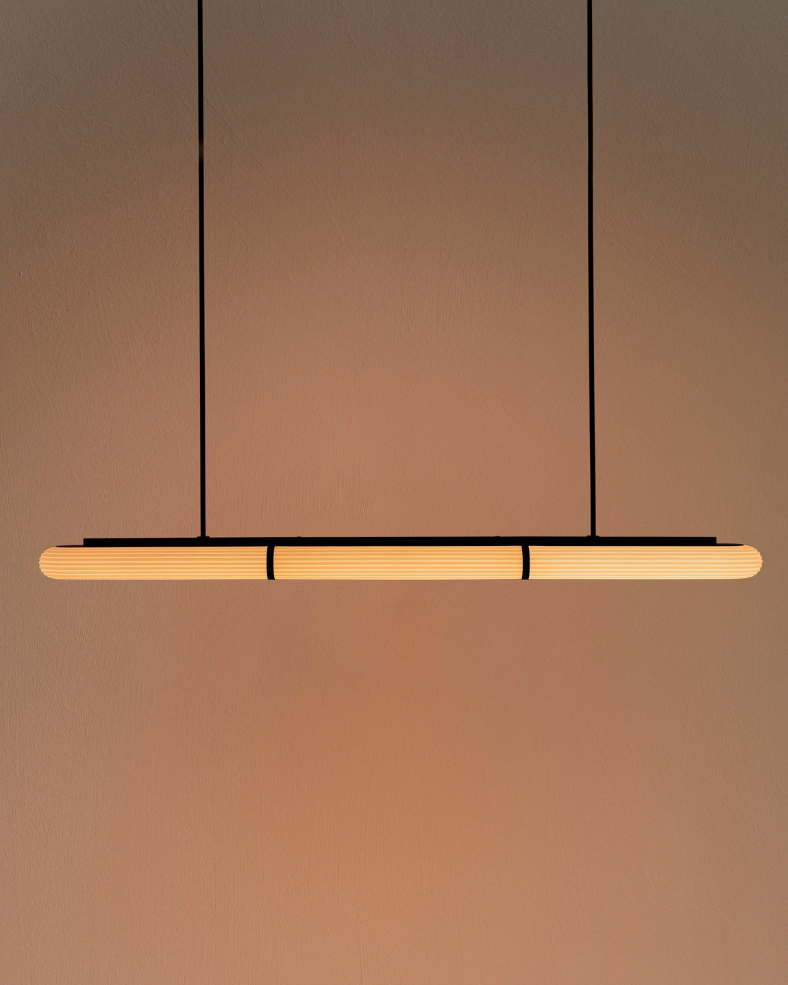 Saga Pendant, Trio – Custom / Black / 3000K